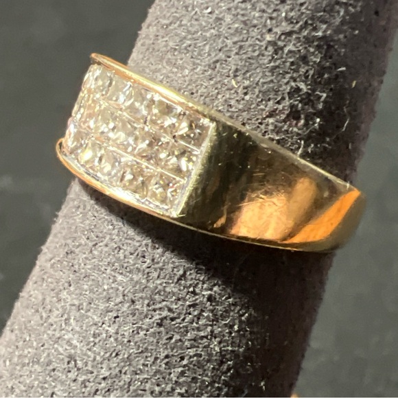 Mens 14K Yellow Gold Invisibly Set Princess Cut 1.00 CTW Diamond Ring Sz 6.75